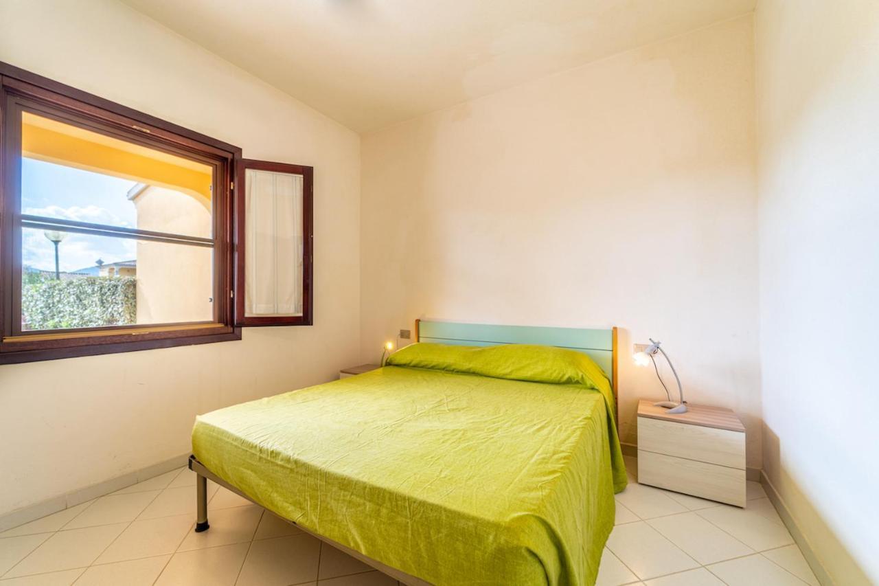 Iss Travel, Ambra Apartments - 800 M From La Cinta Beach San Teodoro  Exteriör bild