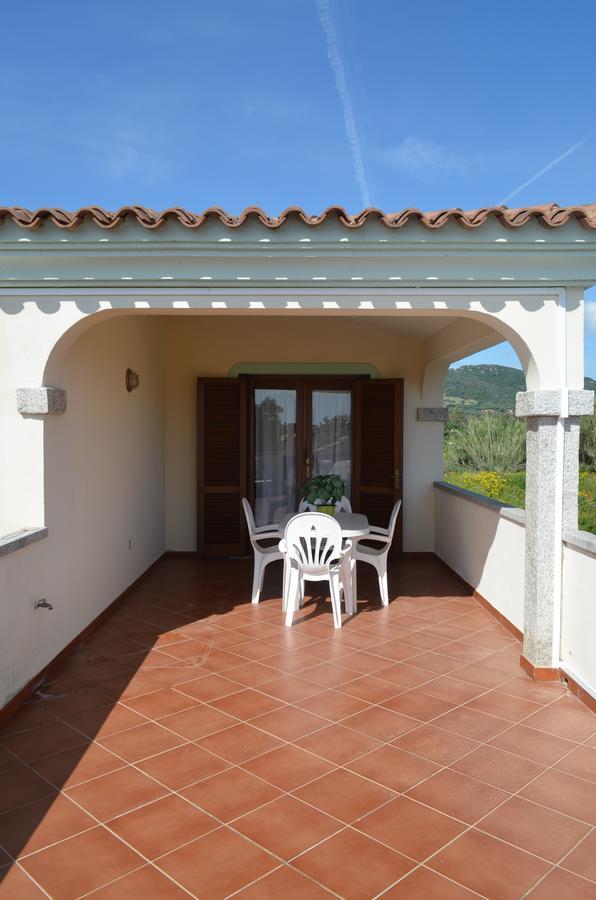 Iss Travel, Ambra Apartments - 800 M From La Cinta Beach San Teodoro  Exteriör bild